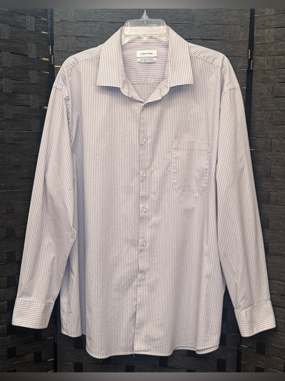 Calvin Klein Men’s white/maroon Micro-gingham pattern non-iron Dress Shirt